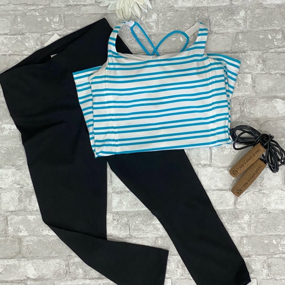 Lululemon Free To Be Striped Run Tank - Picture 3 of 15